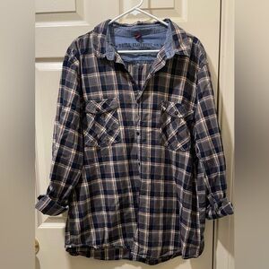 Drill Clothing Co. Men's Navy and Cream Plaid Button-Down Shirt